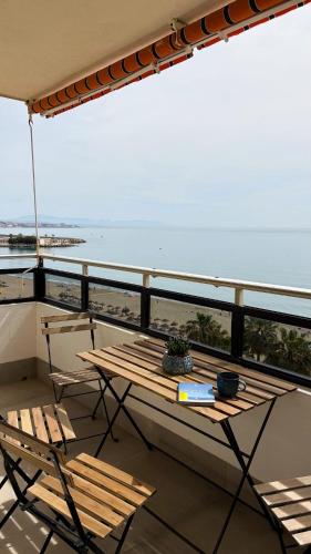 Apartamento de dos dormitorios con vistas al mar in Palma-Palmilla
