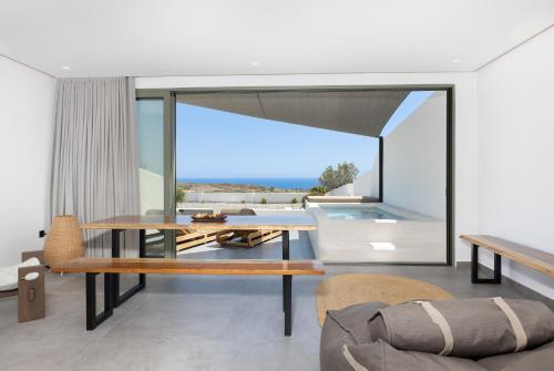 Instalaciones, Acro Caldo Suites in Santorini
