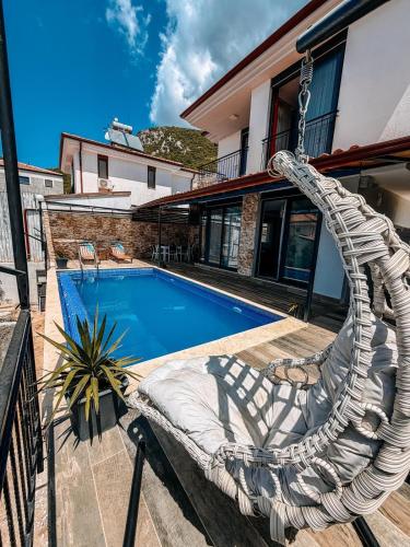 Luxury Villa Meri with Pool and Jakuzi in Kaş – khách sạn tại Cukurbag