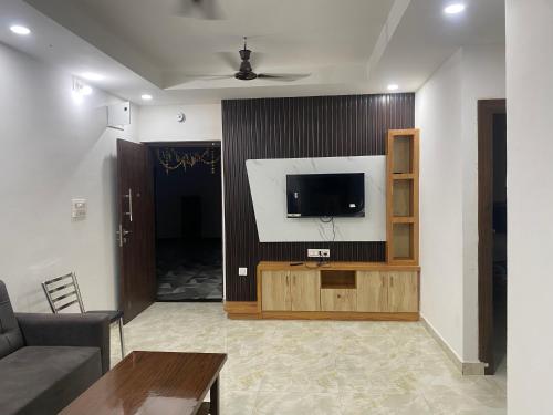 Gaya JI Homestays Luxe 3BHK Apartments - Gaya