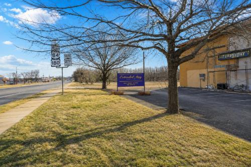 Extended Stay Motel - Snyder - image 6