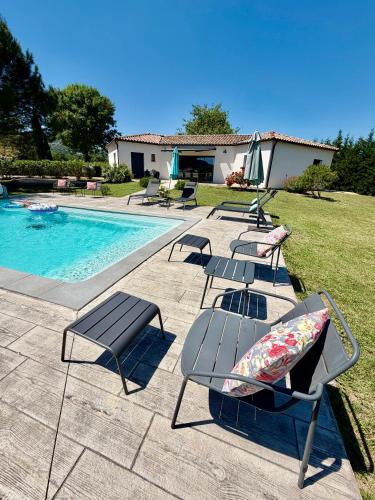 Villa 5 étoiles, 9p, 4ch, piscine chauffée d'avril à octobre inclus 'CASA FAMILIA'