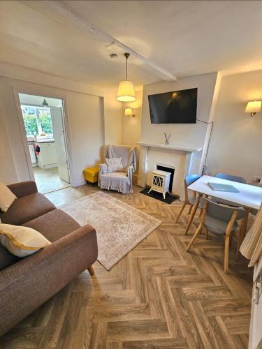 Holly Cottage in Edwinstowe