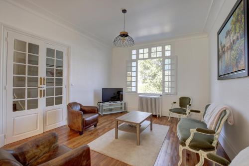 La Maison au Pied du Château
