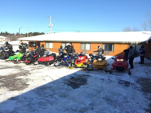 Northwoods Inn & Suites Minocqua - 출입구