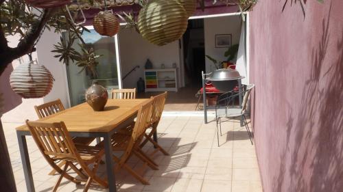 Charming apartment, 3 bedrooms, large terrace - Location saisonnière - Port-la-Nouvelle