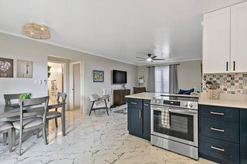 Newly Renovated Condo in 國王山