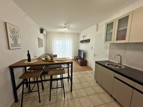 Lunamor Apartment - image 4