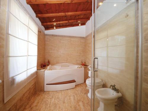 Bathroom, Villa Fiore in Castelnuovo Di Porto