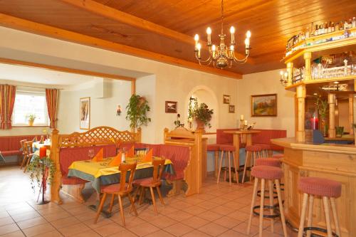 酒吧/高級酒吧, Hotel Hubertushof in 黑塔烏