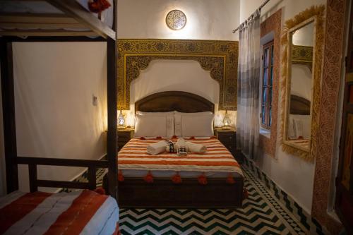 Riad QAMAR - Timeless Nights - image 4
