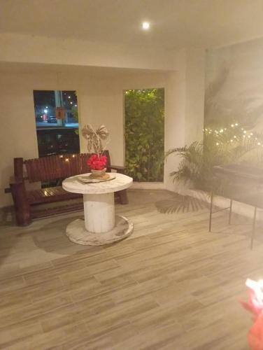 Quiet House near MTY Airport, Gated & Park