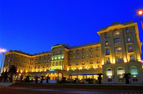 Entrance, Argentino Hotel Casino & Resort in Piriapolis