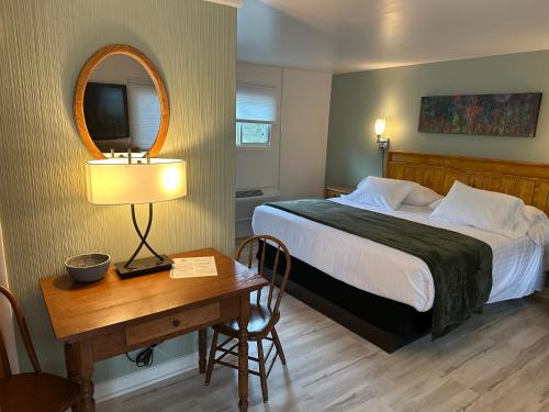 . The Foothills Motel