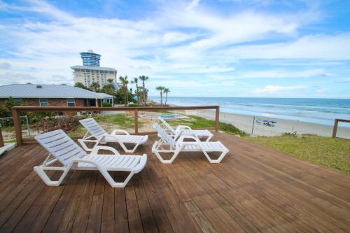 Large Luxury Beach Front House Ocean Front Living in 南第托納 (FL)