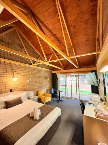 High Country Motor Inn Bright in برغت