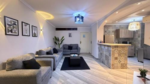 Al Zamalek Island- cozy 2BD apartment -Zamalek – khách sạn tại Giza