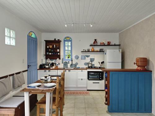 Casa estilo rustico na praia da Armação – khách sạn tại Armacao