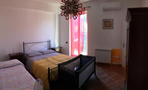 1 king bed, 2 twin beds