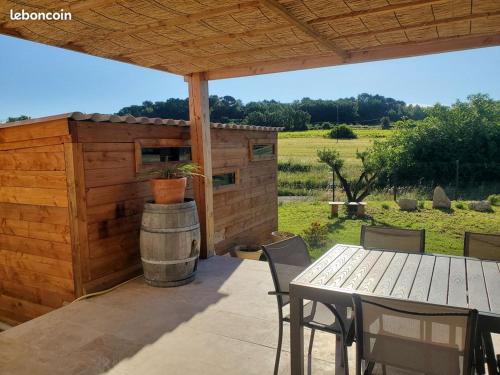 maison récente avec vue sur la nature et piscine (maison recente avec vue sur la nature et piscine) in Foissac (Languedoc-Roussillon)