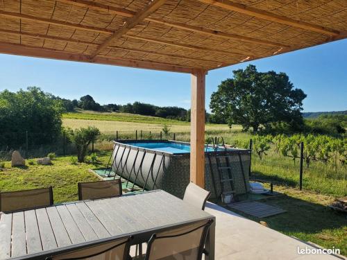 maison récente avec vue sur la nature et piscine (maison recente avec vue sur la nature et piscine) in Foissac (Languedoc-Roussillon)