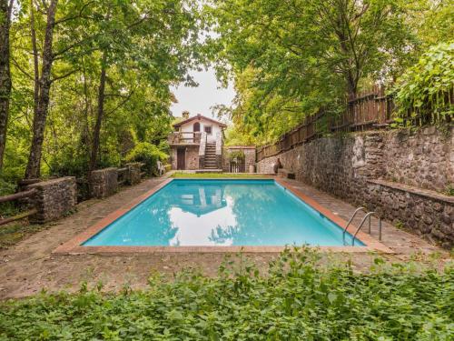 Holiday Home with Garden and shared pool gîte à louer Piteglio