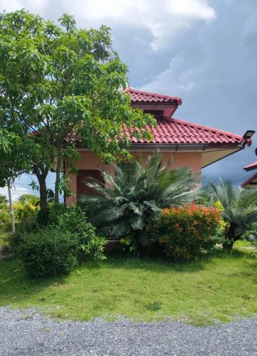 Prachaya Farm Stay in 華塞