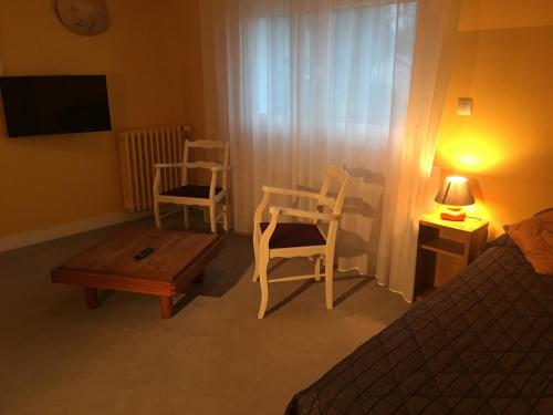 Bagnoles Hotel - Contact Hotel - image 14