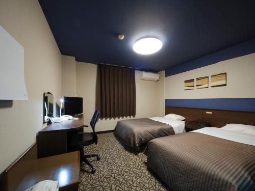 room detail thumbnail 1