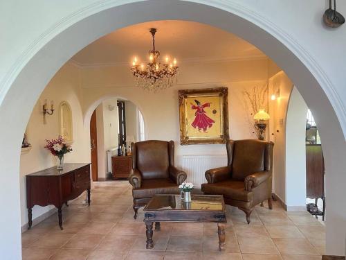 Charming boutique villa In Çatalköy - image 3
