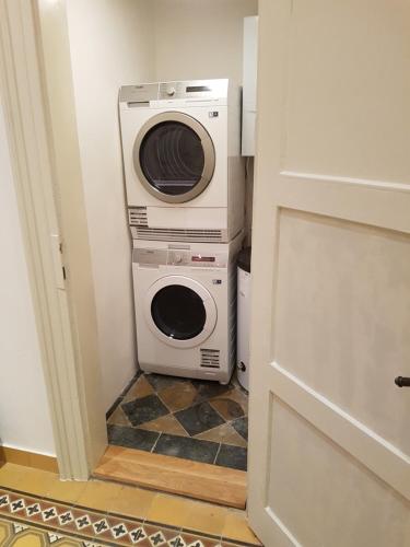 Charles apartment - image 6