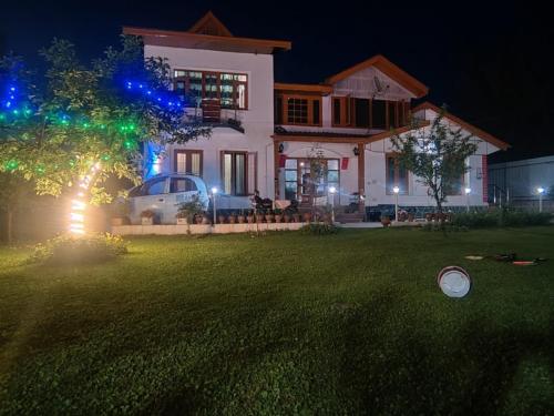 Rose Bowl Guest House, Srinagar Dal Lake - Pahalgam