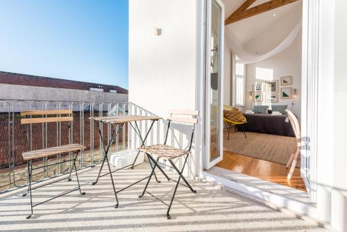  GuestReady High Ceiling, Ferienwohnung in Porto