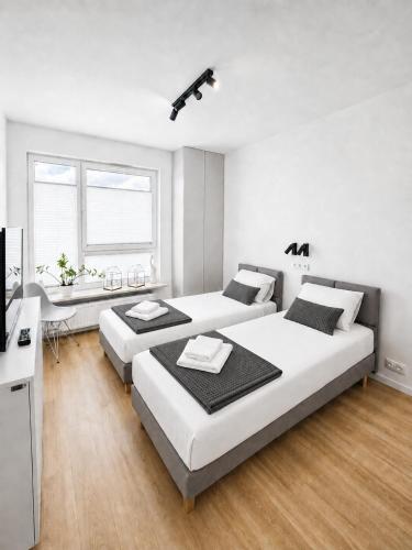 APARTAMENT 4 bed 2 room WARSAW – khách sạn tại Ursus