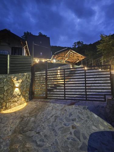 Hill House Doftana in Podu Lung