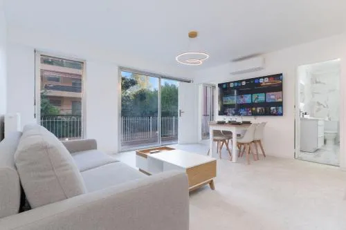 New apartment Juan-les-Pins Antibes 2 min beach photo 2