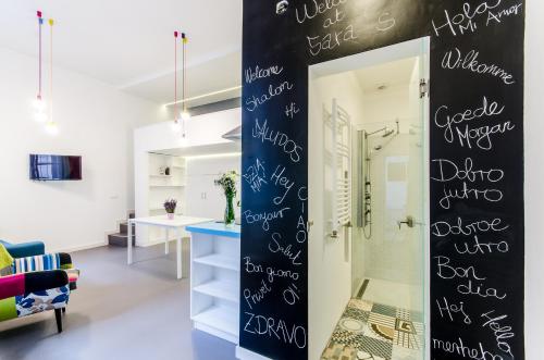 Apartment in center - image 4
