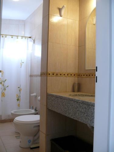 Bathroom, Mareas Bajas in Las Grutas