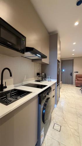 302 tara-JRE Jabal Al Lweibdeh with stunning view - image 13