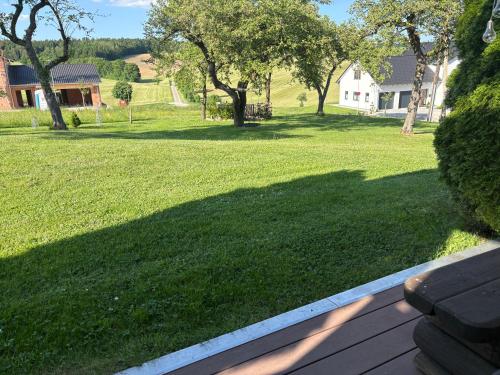 tuin, Uller`s Ferienwohnung im Usseltal in Monheim