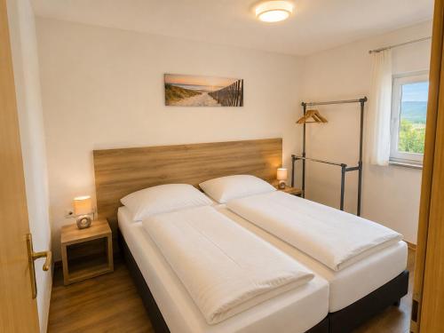 Blue Lake Luxury Accommodation - image 15