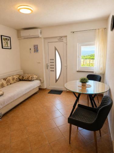 Blue Lake Luxury Accommodation - image 24