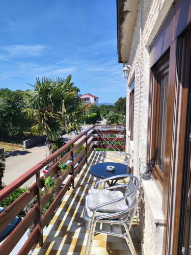 Apartments Ivo in Maļinska