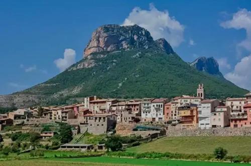 Üzletek, Casa familiar en Organyà (Casa familiar en Organya) in Organya