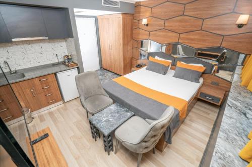 F&B SUİTE – Istanbul, FL