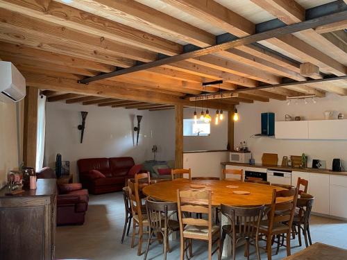 Large cottage in St Privat des Prés (Large cottage in St Privat des Pres) in Festalemps