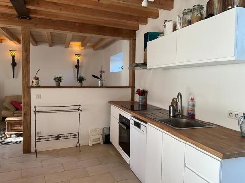 Large cottage in St Privat des Prés (Large cottage in St Privat des Pres) in Festalemps