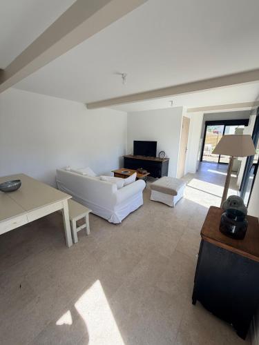 Grange 4 couchages - Location saisonnière - Mios