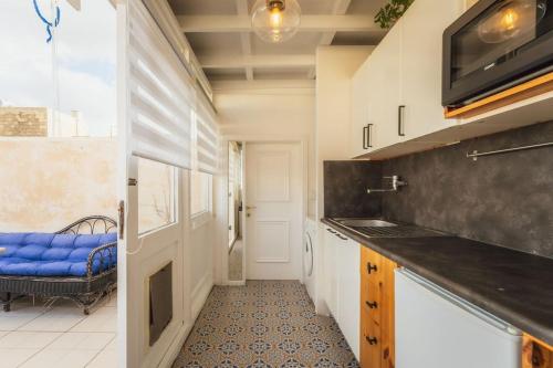 3BR Townhouse with Private Rooftop in Bormla in 科斯皮夸