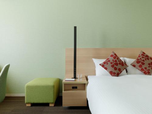 room detail thumbnail 1